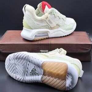 Air Jordan MA2 GS 'Honeydew'